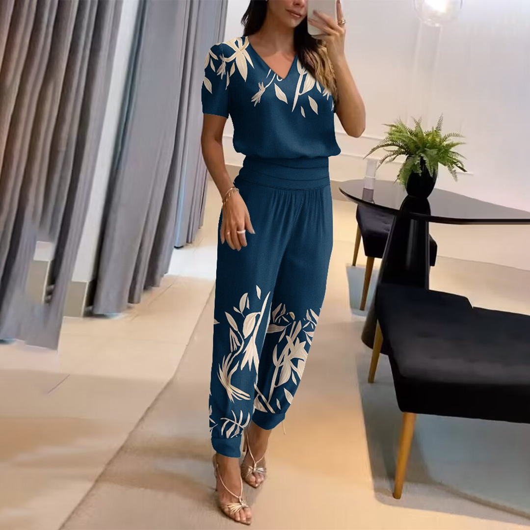 Trendy Ladies Outfit - Viviana