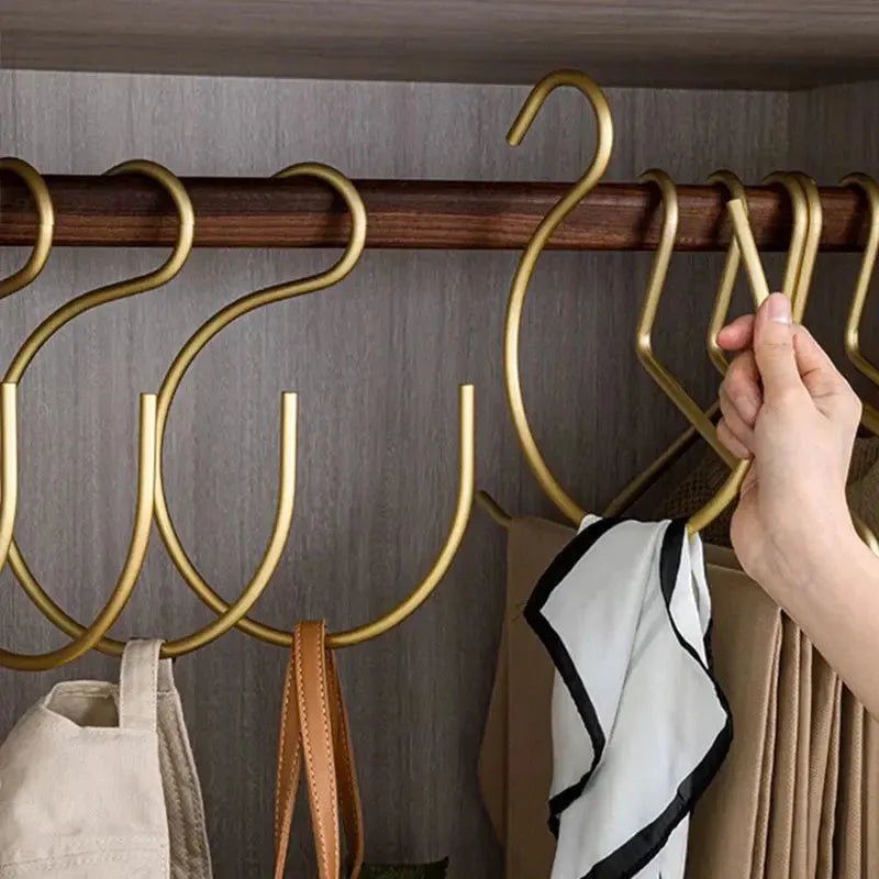 S-shaped Clothes Hangers - FormaS-Gold-The Livary