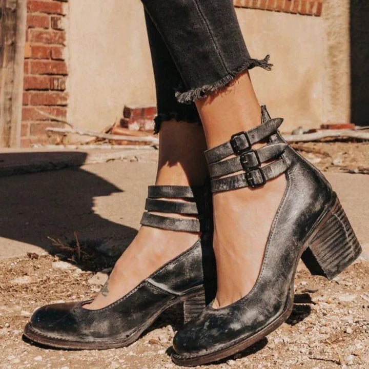 Comfortable & stylish women's leather shoes with non-slip sole – Amalia-Black-2.5-The Livary