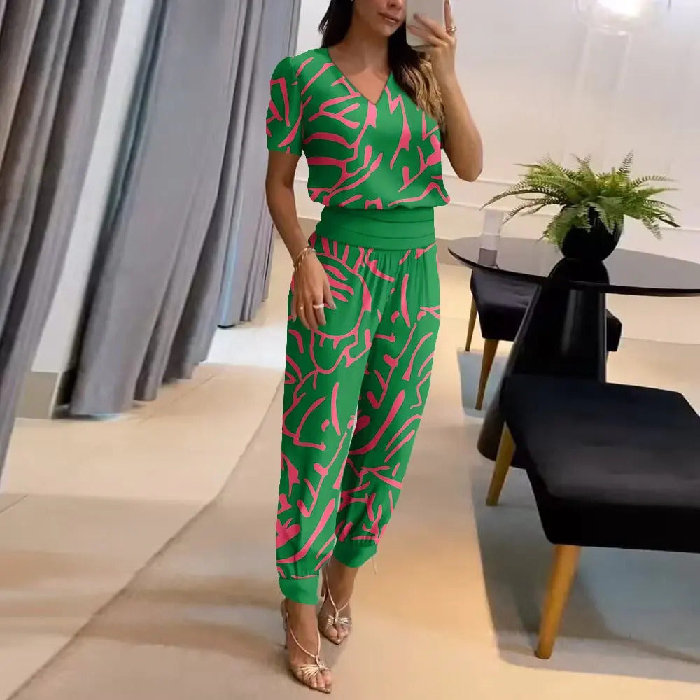 Trendy Ladies Outfit - Viviana