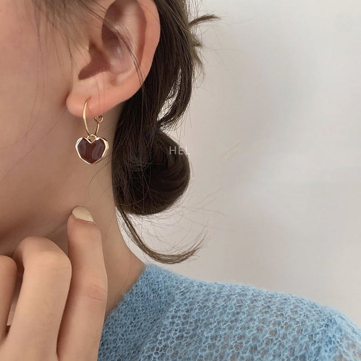 Small Red Heart Earrings - Amore-The Livary