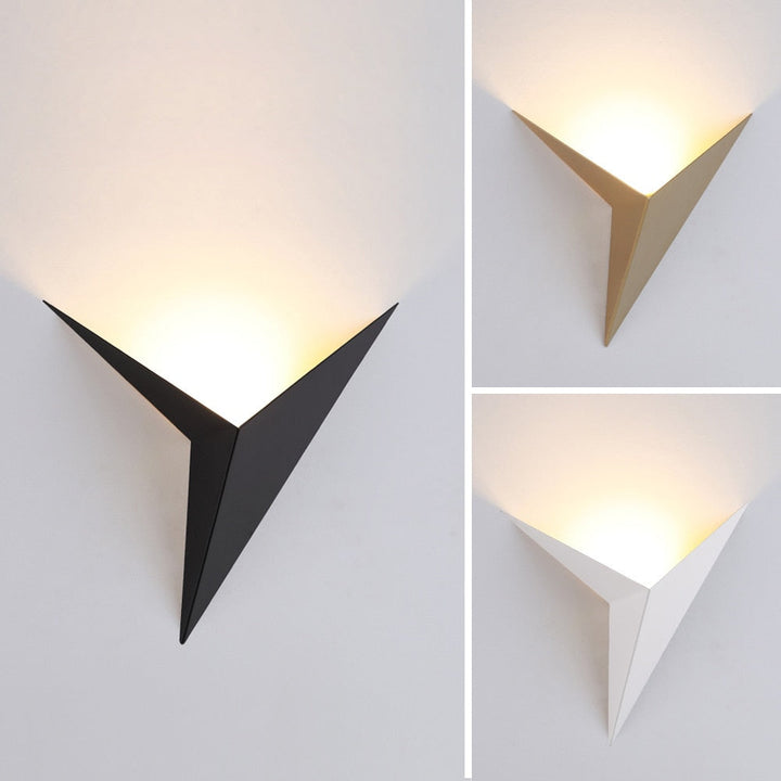 Modern Triangular Wall Lamp - TrigoLux-White-Warm Wit-The Livary
