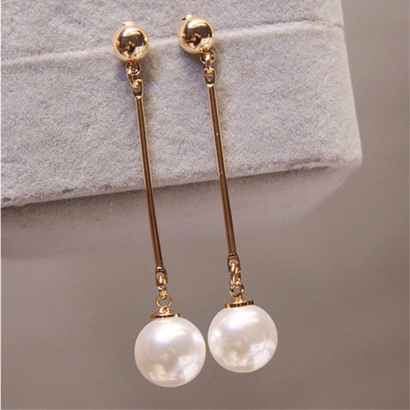 Pearl hoop earrings in Luxury Design - Selena-The Livary