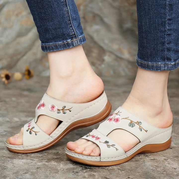 Orthopaedic flower sandals for women – Florina-Beige-2.5-The Livary