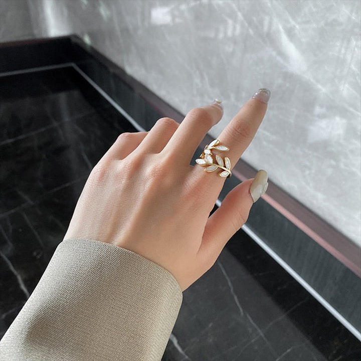 Golden Leaf Ring - Amarille-The Livary