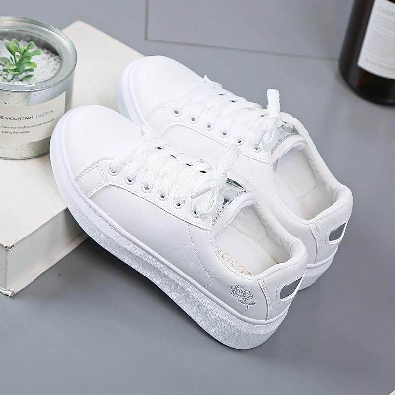Trendy ladies' sneakers made of synthetic leather with metallic accents – Norell-White - Gold-3-The Livary
