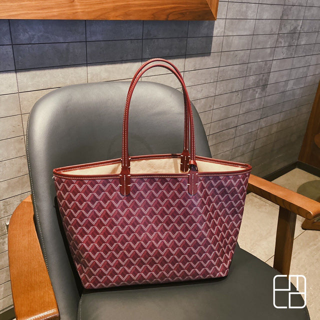 Modern and Stylish Shoulder Bag - Mila-Blue-The Livary