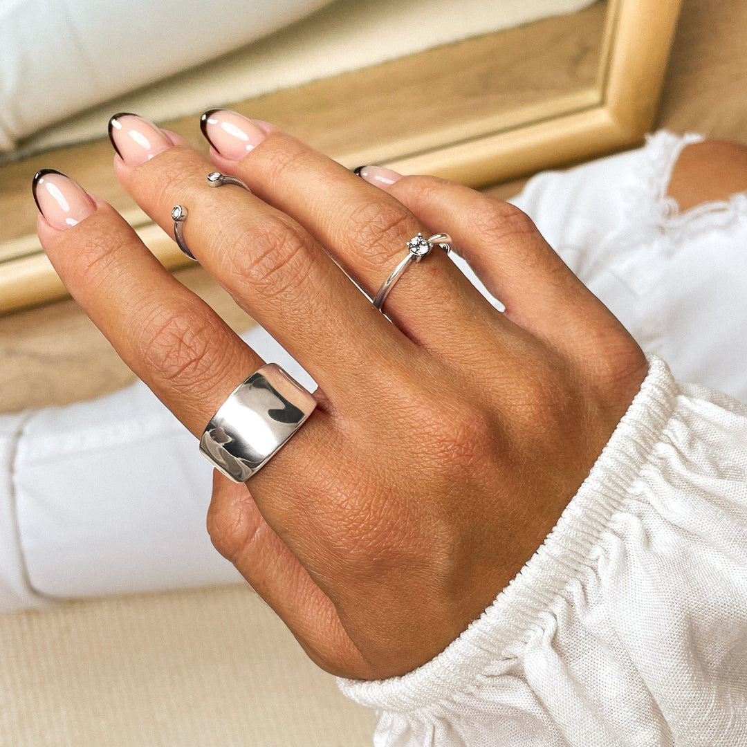 Solitaire Zirkonia Ring - Elena-Silver-5-The Livary