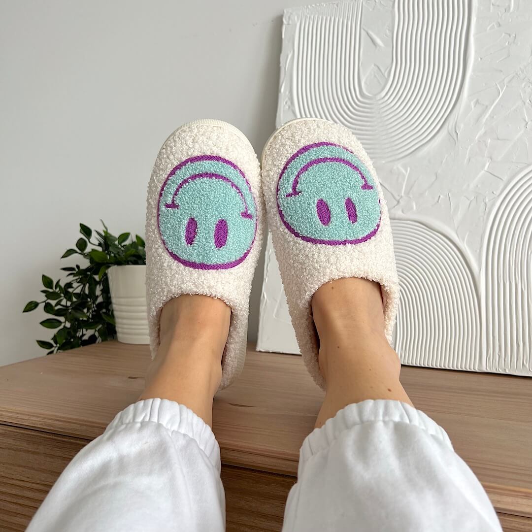 Ladies Slippers - CheerUp-White with aqua/pink smiley-2.5-3.5-The Livary
