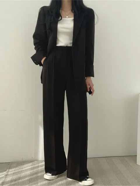 Two-Piece Ladies Suit - Sophie-Black-S-The Livary