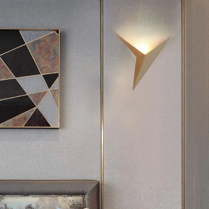 Modern Triangular Wall Lamp - TrigoLux-White-Warm Wit-The Livary