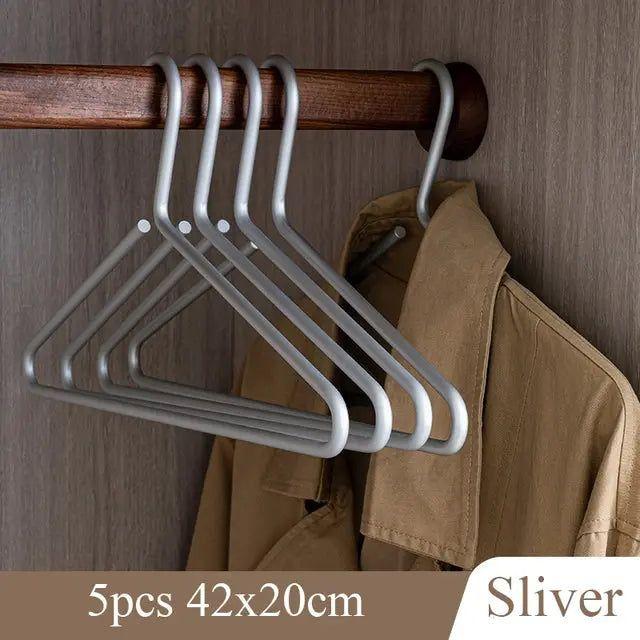 Luxury Anti-Slip Clothes Hangers - Closura-Gold-The Livary