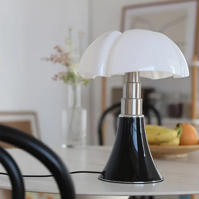 Stylish Flower Table Lamp – Fleur-Black-The Livary