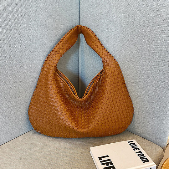 Trendy Woven Shoulder Bag - Ruby