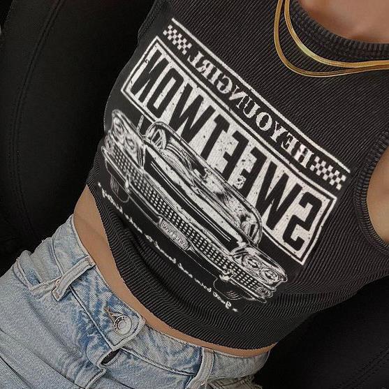 Trendy women's crop top with car print and round neckline – Maila-S-The Livary