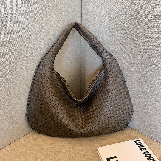 Trendy Woven Shoulder Bag - Ruby