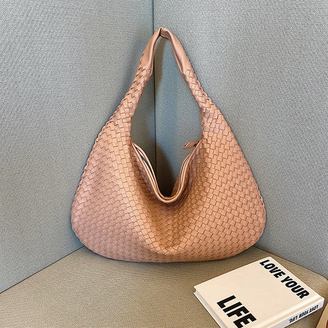 Trendy Woven Shoulder Bag - Ruby