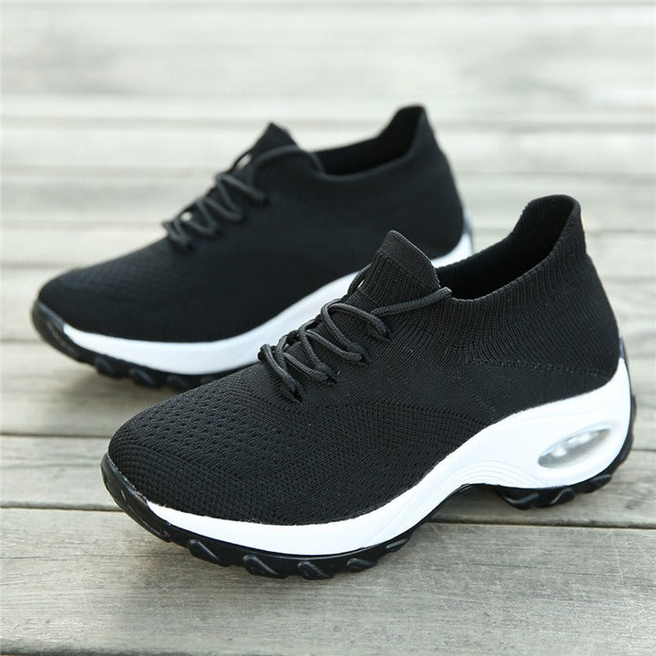 Pain-Relieving Ladies Sneakers - ComfortMax-Black-2.0-The Livary