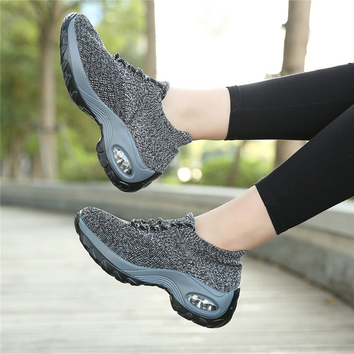 Pain-Relieving Ladies Sneakers - ComfortMax-Black-2.0-The Livary