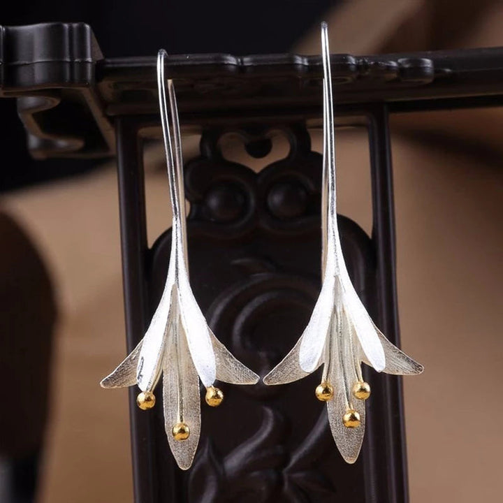 Silver Flower Earrings - Arlena-The Livary