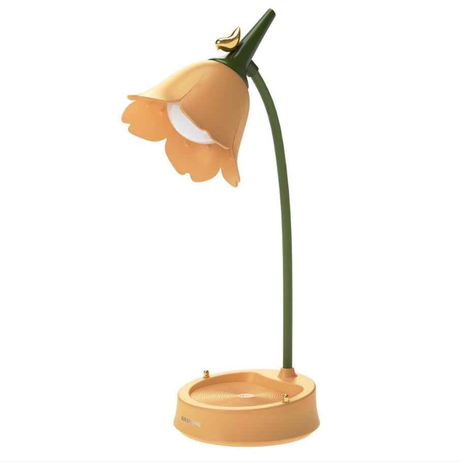 Flower-Shaped Desk Lamp - LumaPetal-Yellow-The Livary