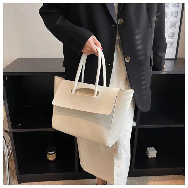 Urban Chic Tote - Martina-Brown-The Livary