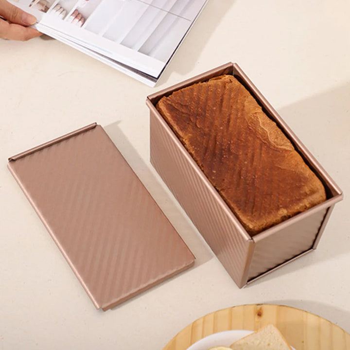 2-piece Rose Gold Non-Stick Bakeware Set with Lid - Brielle-The Livary