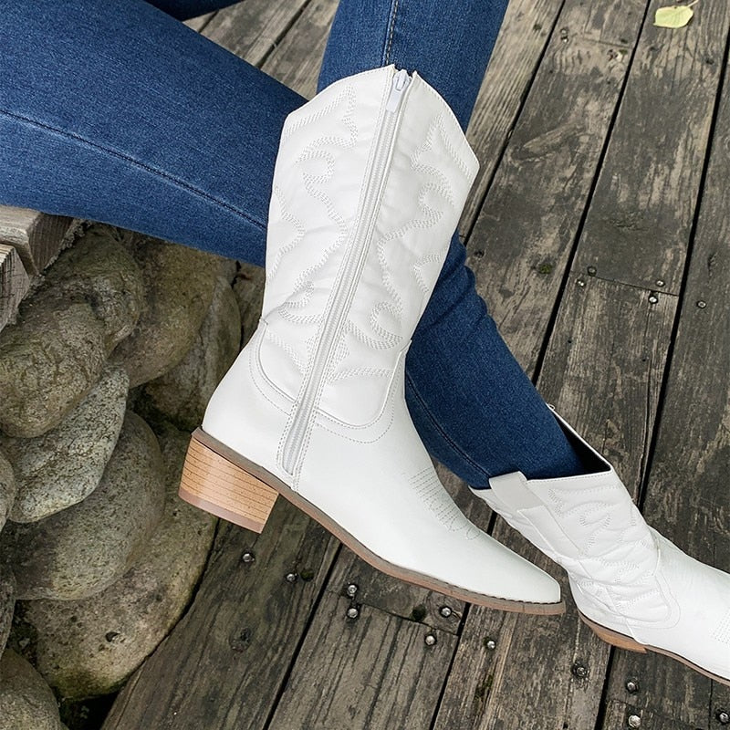 Retro Western Cowboy Ladies Boots - Daisy