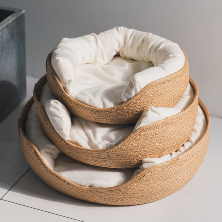 Handmade Comfortable Bed for Cats - LuxeSnooze-Man-S-The Livary