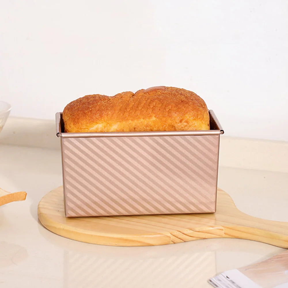2-piece Rose Gold Non-Stick Bakeware Set with Lid - Brielle-The Livary