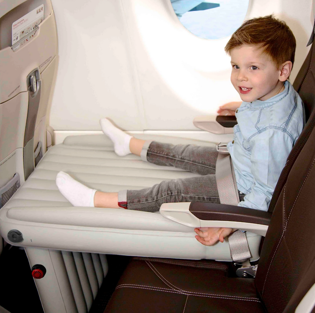Inflatable Airplane Bed – CloudNap-The Livary