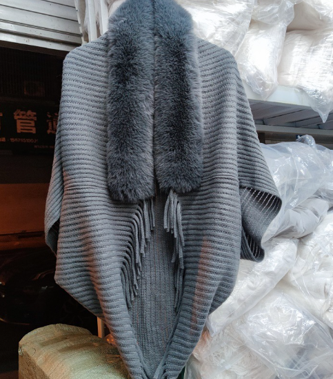Ladies' Coat Louise – With Luxurious Faux Fur Collar | One Size-Gray-The Livary
