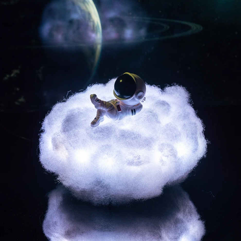 Astronaut Cloud Lamp - AstroCloud-The Livary