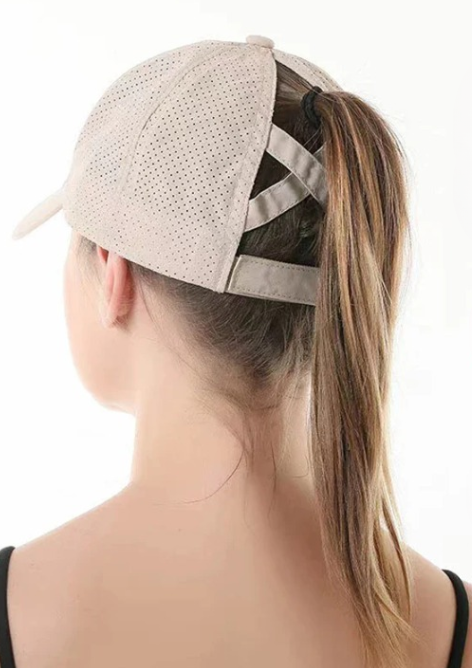 Breathable unisex sports baseball cap made of mesh with adjustable fit – AeroCap-Grey-The Livary