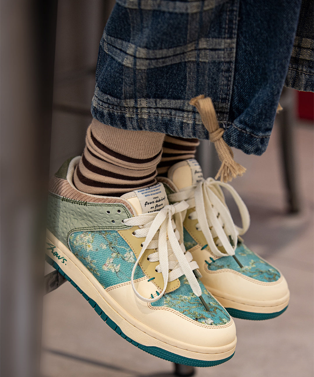Stylish ladies' and men's art sneakers with almond blossom print – Arta-3-The Livary