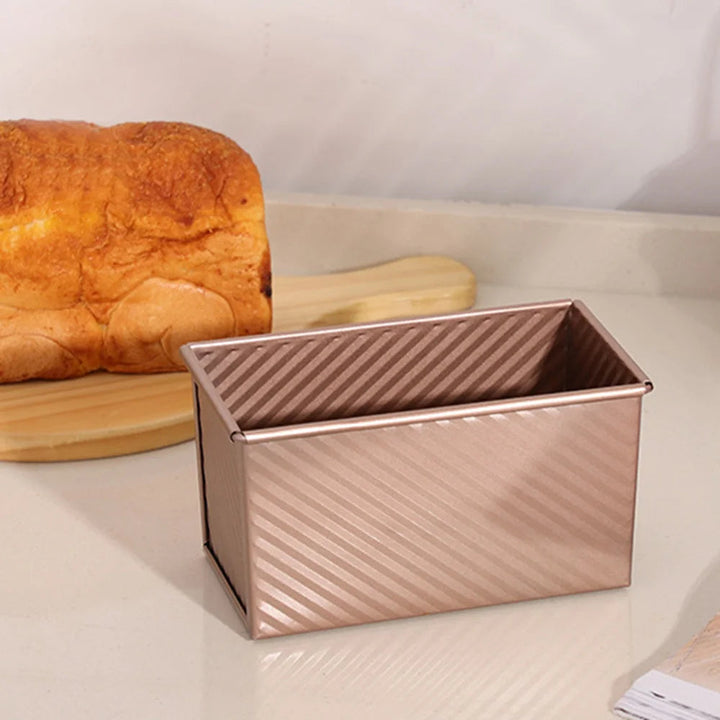 2-piece Rose Gold Non-Stick Bakeware Set with Lid - Brielle-The Livary