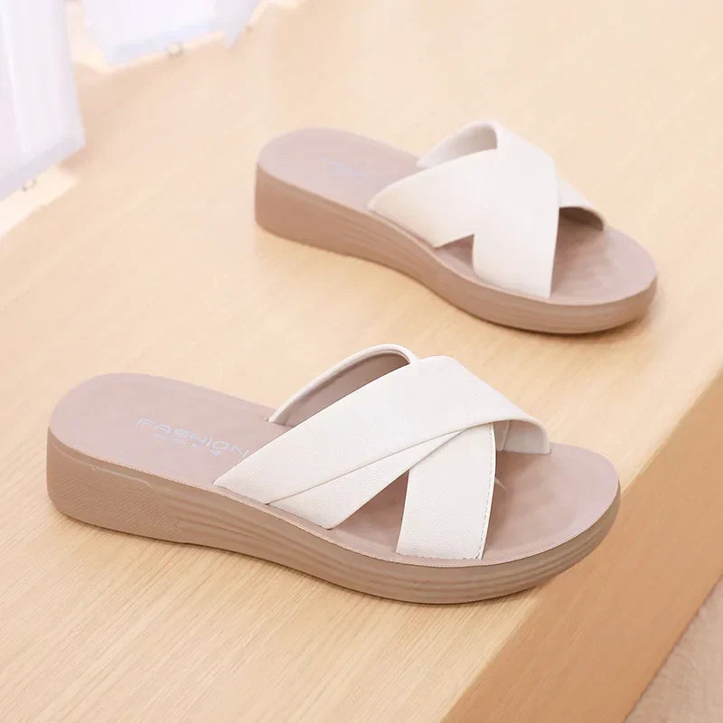 Ladies' wedge slippers made of leatherette with an open toe – Cassy-Beige-3.5-The Livary