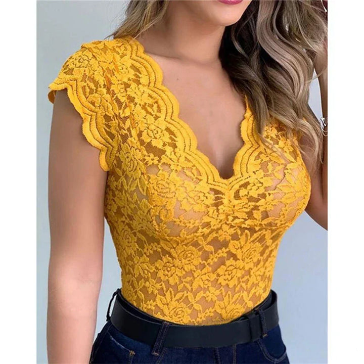 Stylish ladies' summer top made of lace with floral pattern - SpitzenLicht-Red-S-The Livary