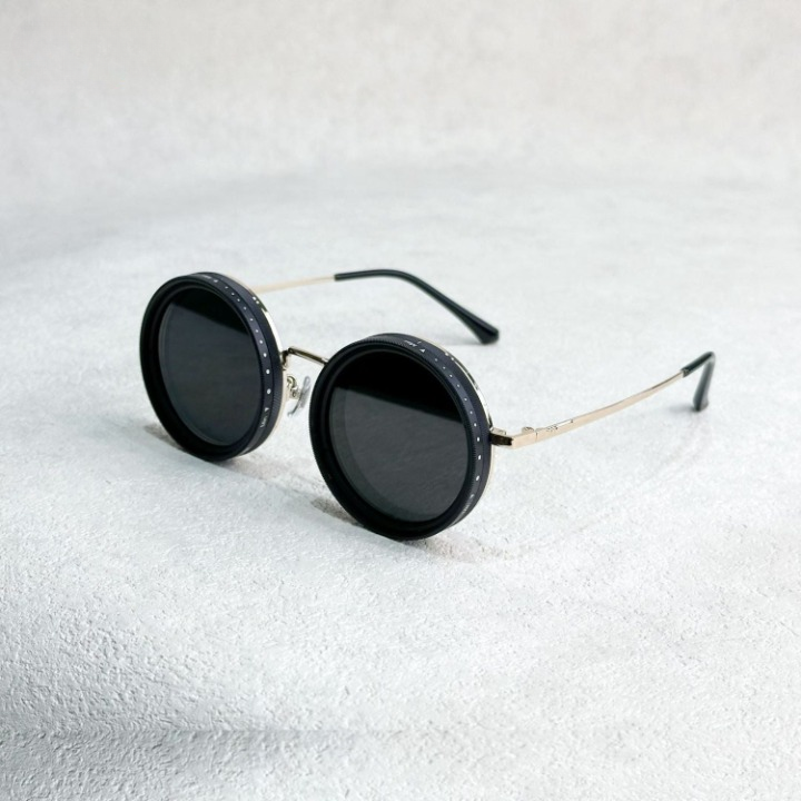 Handcrafted sunglasses with adjustable lens attenuation and UV filter - OptiShade™ Pro ND9-Thick frame – golden temples-The Livary
