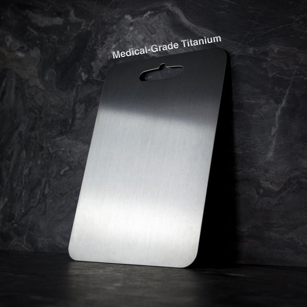 Titanium Cutting Board Without BPA or Microplastics - PureSteel-S (30 cm x 20 cm)-The Livary