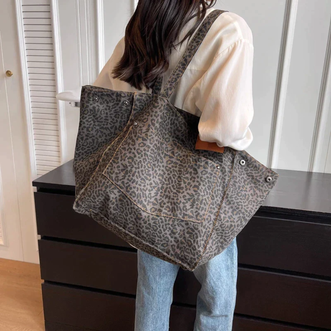 Stylish Handbag with Leopard Print - WildElegance-black-1-The Livary