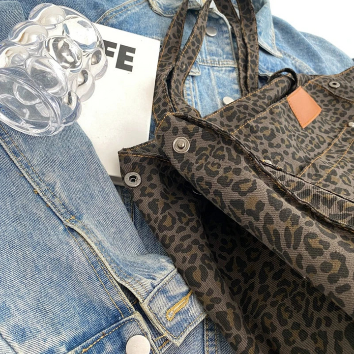 Stylish Handbag with Leopard Print - WildElegance-black-1-The Livary