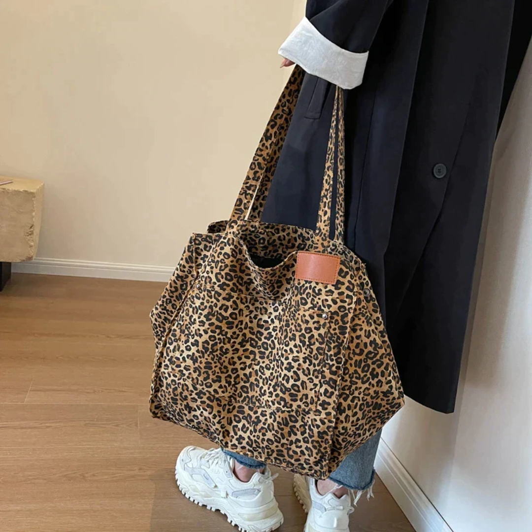 Stylish Handbag with Leopard Print - WildElegance-black-1-The Livary