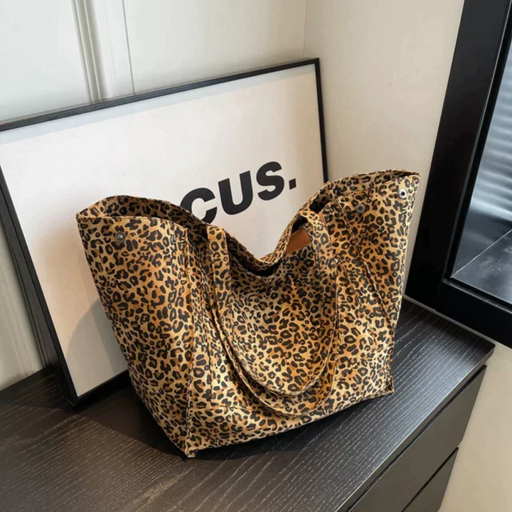 Stylish Handbag with Leopard Print - WildElegance-black-1-The Livary