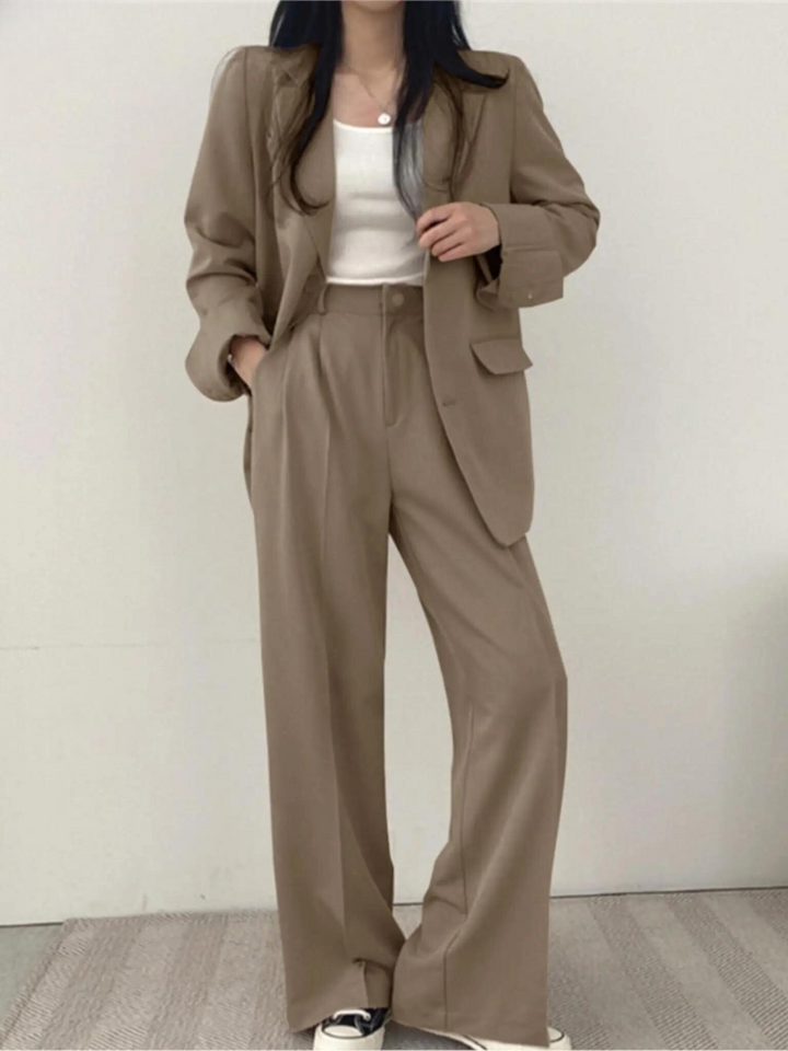 Two-Piece Ladies Suit - Sophie-Black-S-The Livary