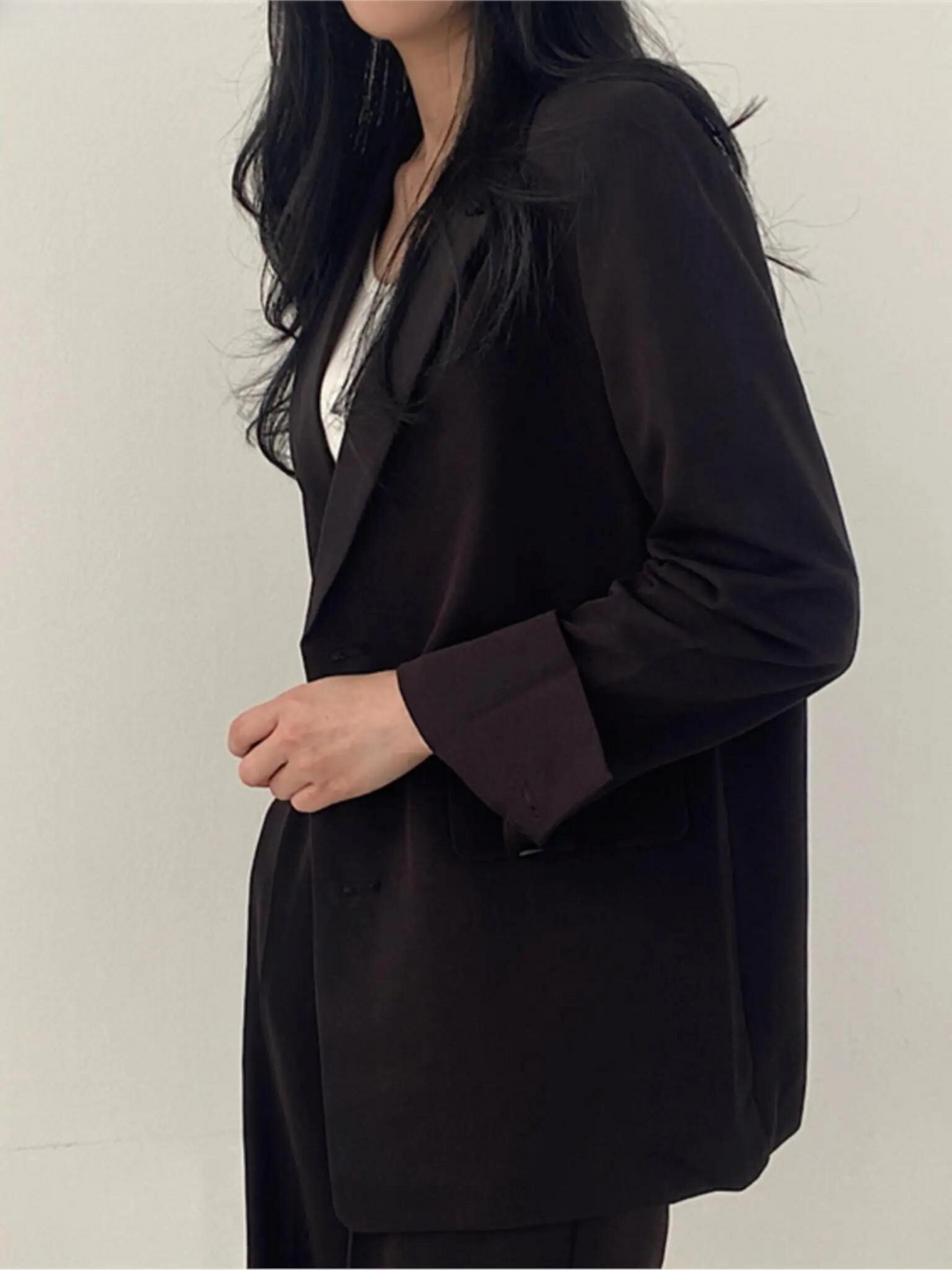 Two-Piece Ladies Suit - Sophie-Black-S-The Livary
