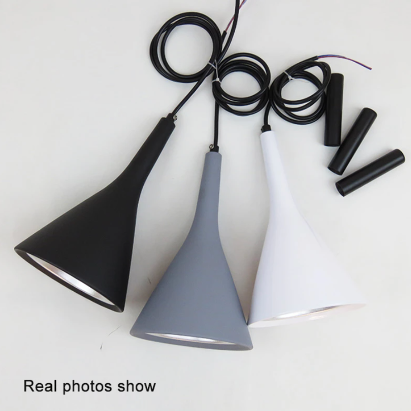 Modern Triangle Pendant Lamp - Trionda-Black-The Livary