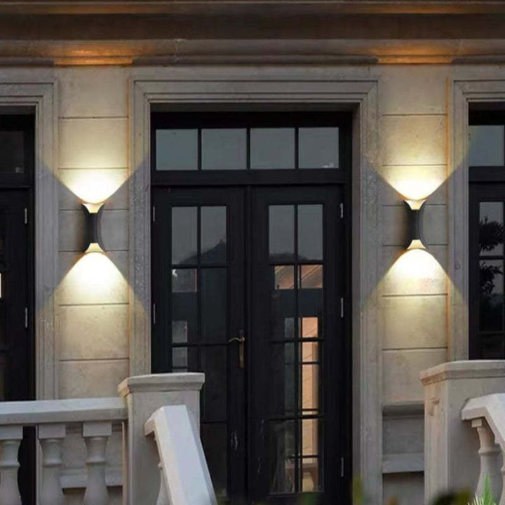 Modern LED Outdoor Wall Lamp - LumiEdge-Black-Small 6W-Universal White-The Livary