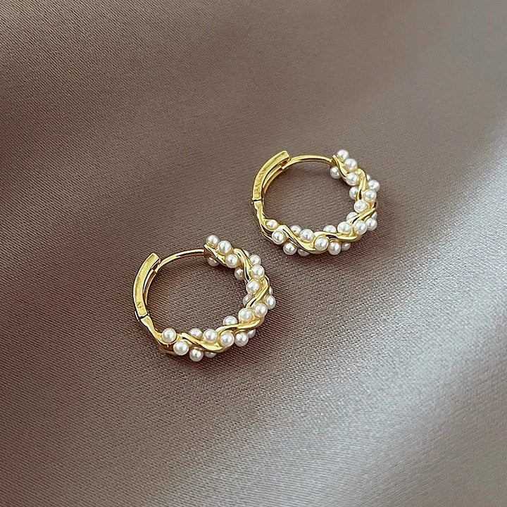 Subtle Pearl Earrings - Isla-The Livary