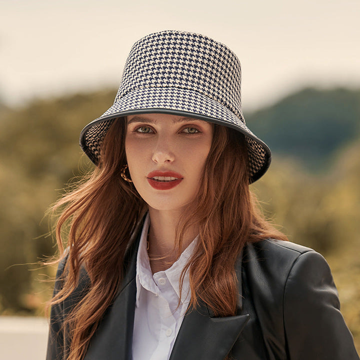 Light women's bucket hat made of fabric for summer – Lindsay-Black-One size fits all-The Livary